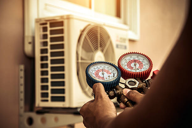 Professional Furnace Repair technician working in Morton, IL